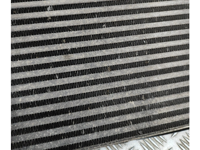 Интеркулер  7P0145804A   Volkswagen Touareg II 