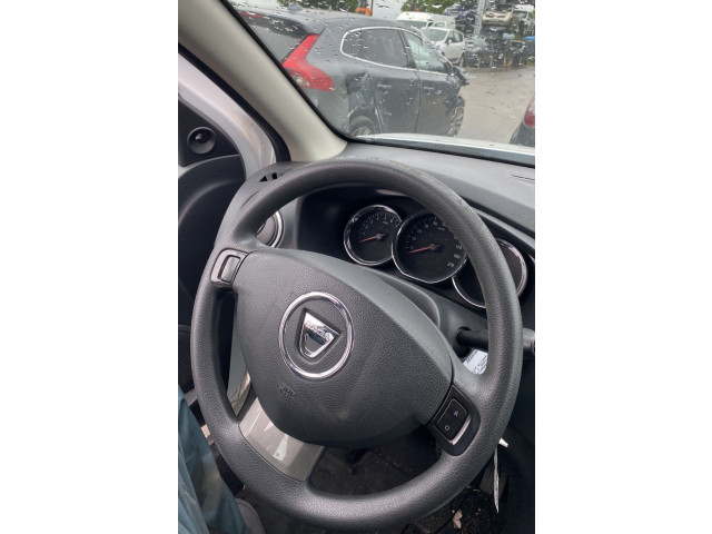 Руль 484001921R Dacia Sandero