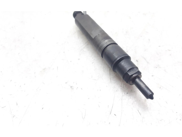 Форсунка 028130201T    Audi A3 S3 8L   