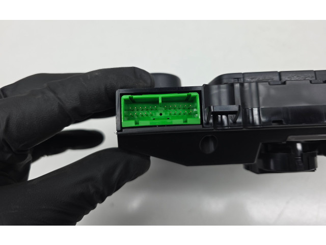 Блок управления климат-контролем 30795268, M433XX00083 Volvo S60