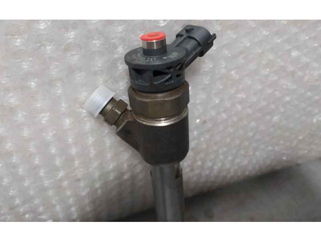 Форсунка 9828959880, BOSCH    Peugeot 2008 I  YH01 