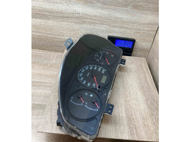 Přístrojová deska Mazda Premacy 2000 CB16C