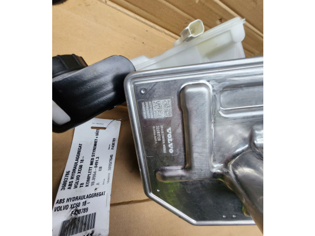 Блок АБС 3228172832333637   Volvo  XC90  2014 -  года