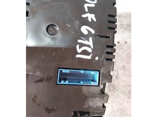 Geschwindigkeitsmesser Cockpit 5KO920 Volkswagen Golf VI