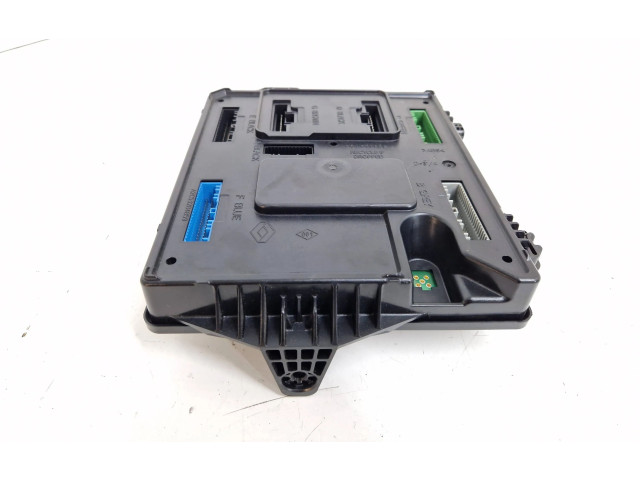 Блок комфорта 284B17715R, BCM95381 Renault Scenic III - Grand scenic III