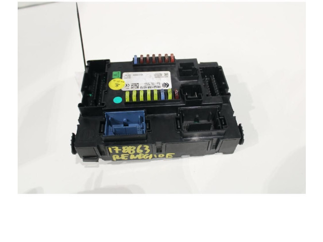 Блок предохранителей 00521581070 Jeep Renegade