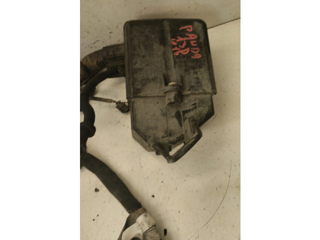   Pojistková skříňka    Fiat Panda III 2013