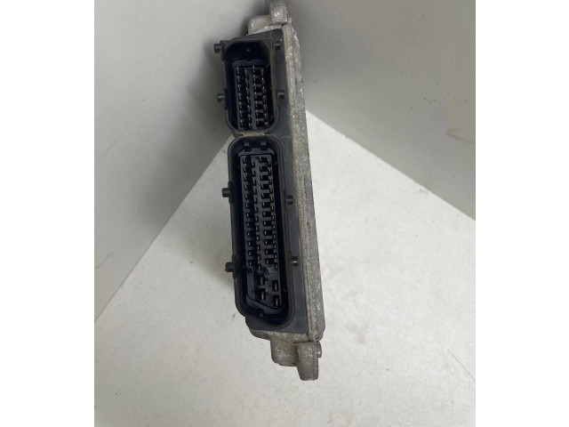 Блок управления двигателя 038906018GM Skoda Octavia Mk1 (1U)