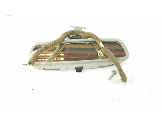 Зеркало заднего вида (в салоне)