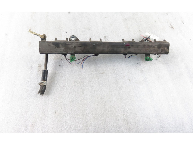 Vstřikovací lišta Suzuki Ignis M13A