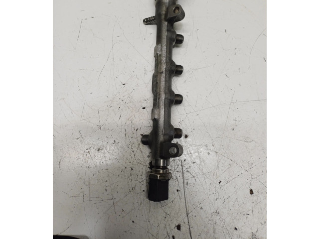 Топливная рампа 05L089, R04L125HV Skoda Octavia Mk4