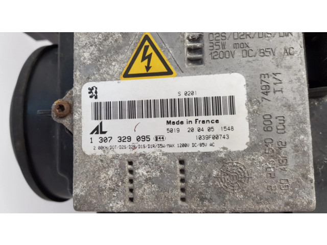 Přední světlo pravé 0301213672, 9641944480 Peugeot 407 2005