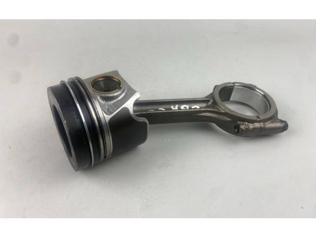 Поршень с шатуном    04LA, 04LADE   Volkswagen Golf VII