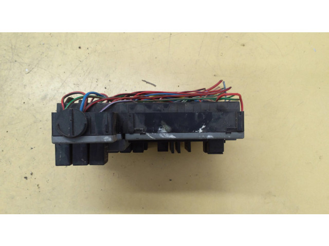 Блок предохранителей 9494336, 98W365 Volvo V70