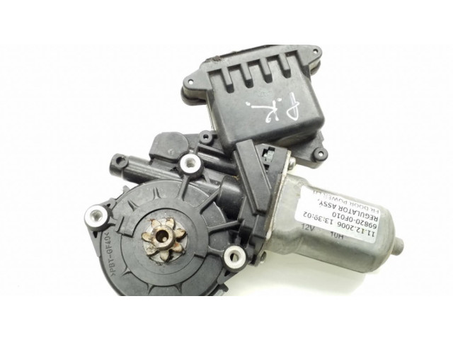 Передний двигатель механизма для подъема окон