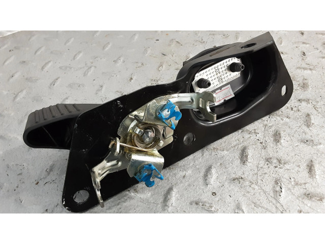 Zámek zadních dveří 9832090680 Citroen Berlingo 2020