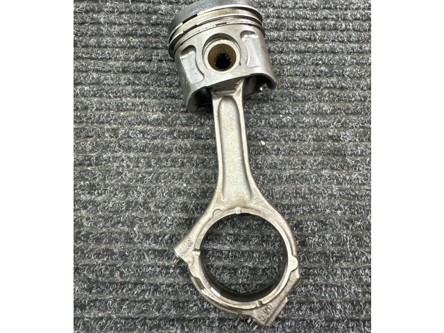 Поршень с шатуном Jeep Grand Cherokee