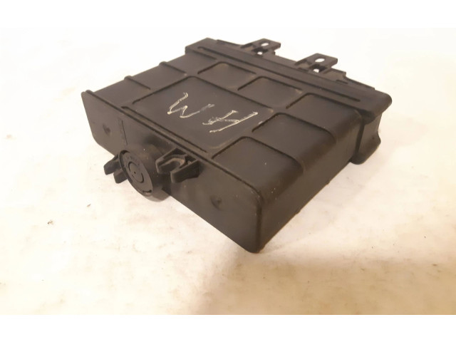 Блок управления коробкой передач 01M927733HM, 5DG00792313 Volkswagen Golf IV