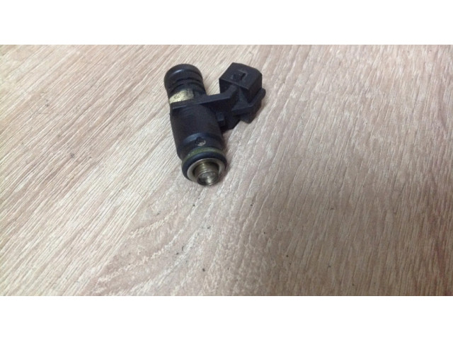 Vstřikovač 8200885287, H8200579115 Renault Clio III pro benzínový motor 1.2 D4F784