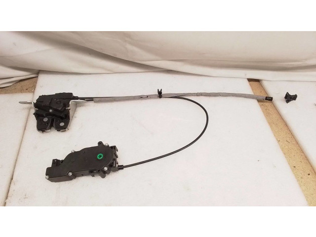 Замок задней крышки