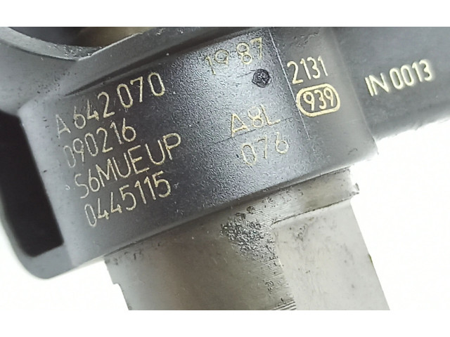 Жиклер (жиклеры) (форсунка (форсунки) A6420701987   Mercedes-Benz R W251