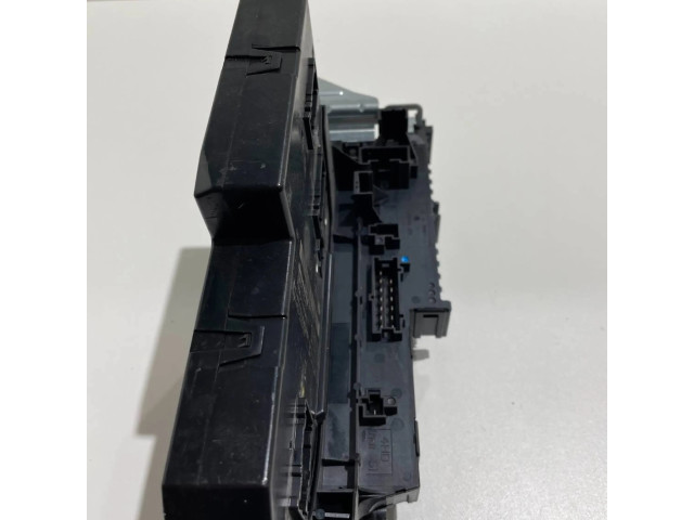 Pojistková skříňka A2129000023 Mercedes-Benz E W212 2015