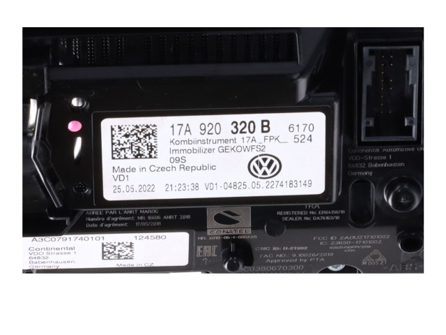 Přístrojová deska  Volkswagen T-Roc 2022 17A920320B  
