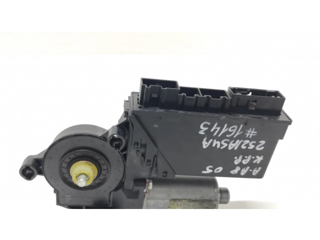 Передний двигатель механизма для подъема окон