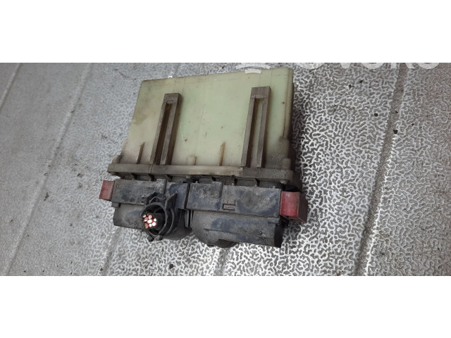 Pojistková skříňka Opel Zfira A 2002