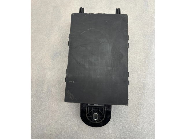 Блок предохранителей 32142591 Volvo XC90