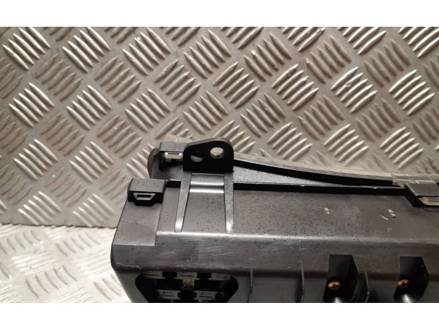 Спидометр (приборный щиток) 8980053080JA Lexus IS 200-300