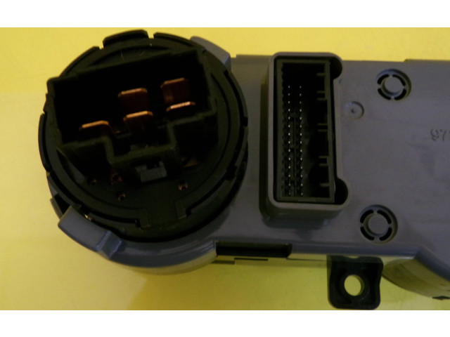 Блок управления климат-контролем 97250-1H221 KIA Ceed