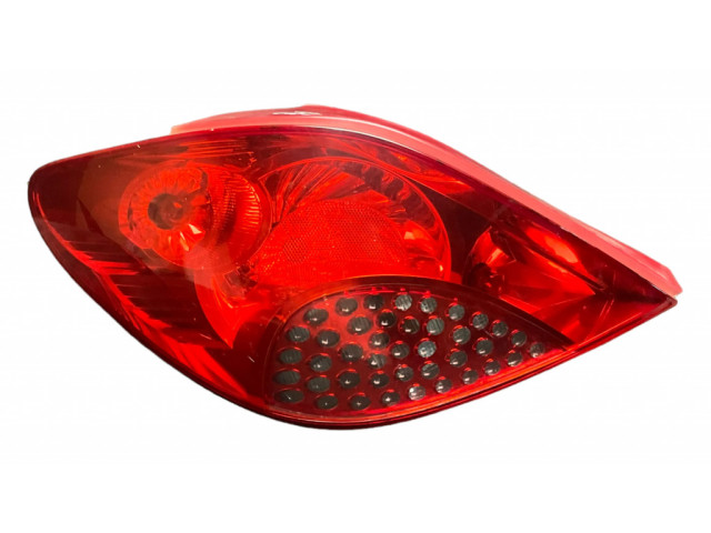 Задний фонарь  9649986680, 964998668002    Peugeot 207 CC   2007-2014 года
