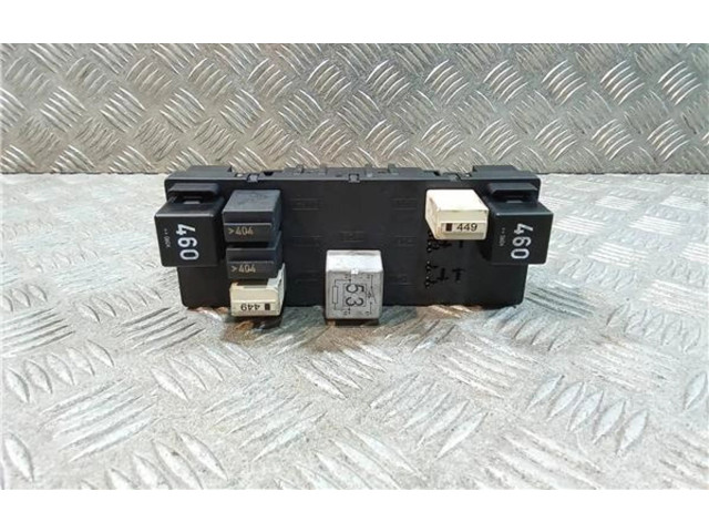 Pojistková skříňka 1K0937049AA, F005V00495 Volkswagen Caddy 2006