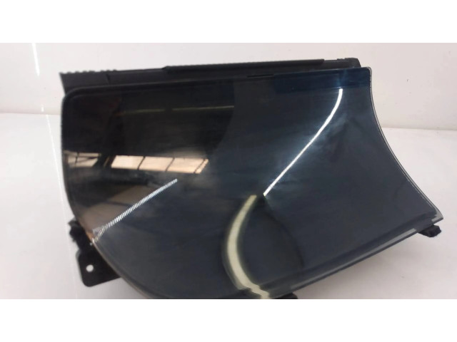 Радио/ проигрыватель CD/DVD / навигация