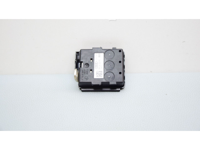 Блок предохранителей 8W0941824AK   Audi Q5 SQ5    