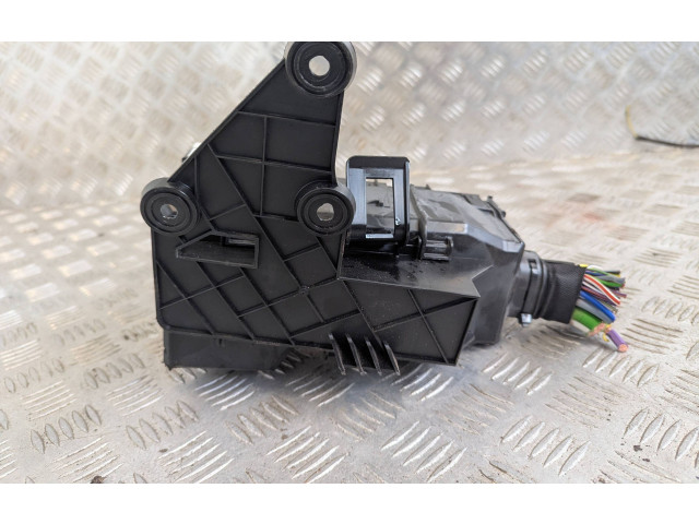 Блок предохранителей GK2T-14401-CHB Ford Tourneo Custom