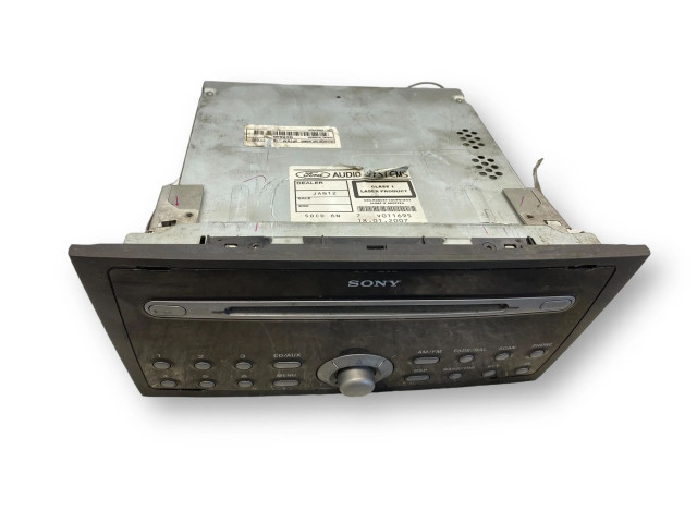 Радио/ проигрыватель CD/DVD / навигация