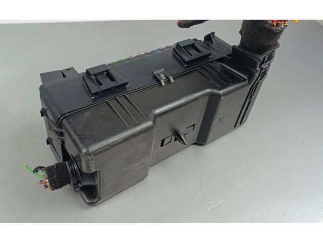 Блок предохранителей 670036452 Maserati Quattroporte