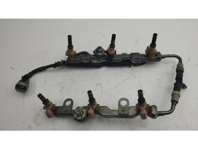 Vstřikovač    Lexus GS 300 350 430 450H  pro benzínový / Электричество motor 3.5  