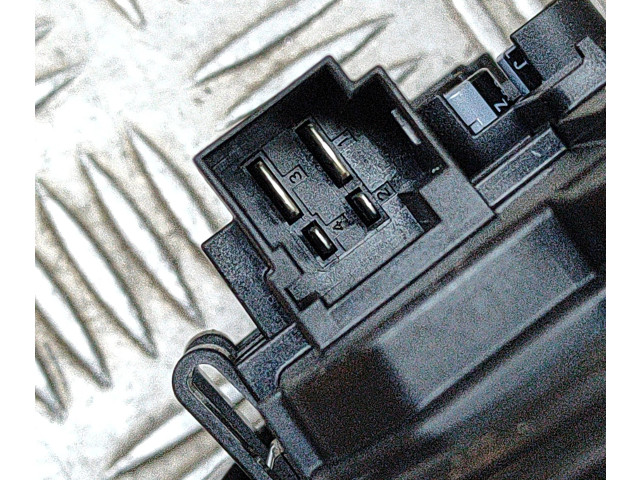 Вентилятор печки    32241018, 0130309506   Volvo V60