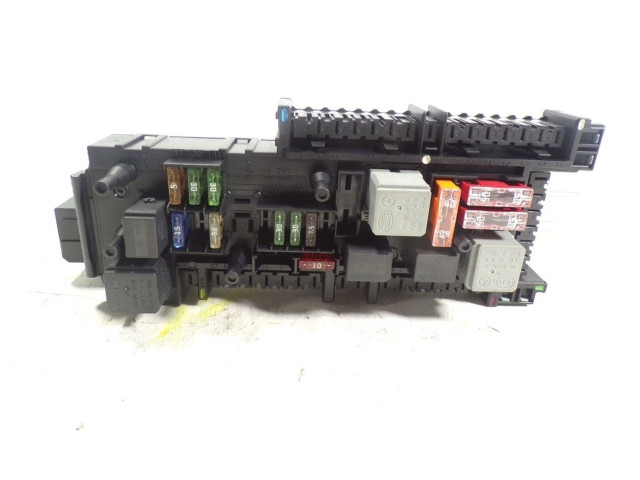 Pojistková skříňka Řídící jednotka BSM A2049004203, 016706581A Mercedes-Benz GLK (X204) 2012