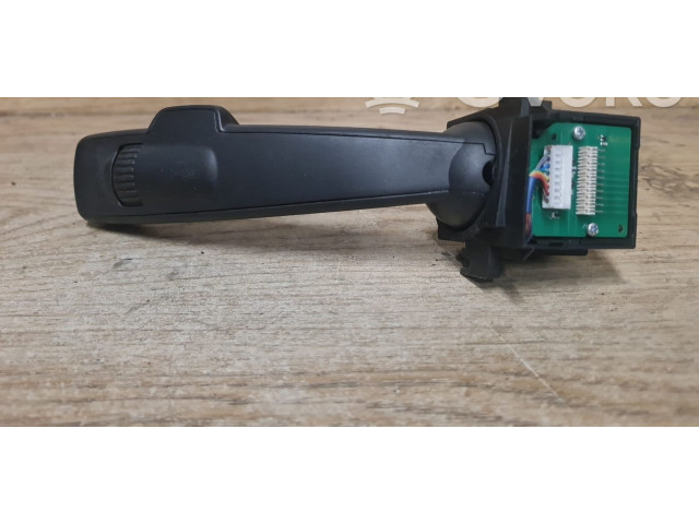 Ручка стеклоочистителей 31275360 Volvo V70