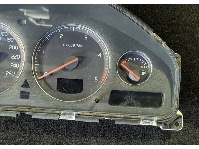 Панель приборов 0205493, 69294580T   Volvo V70       