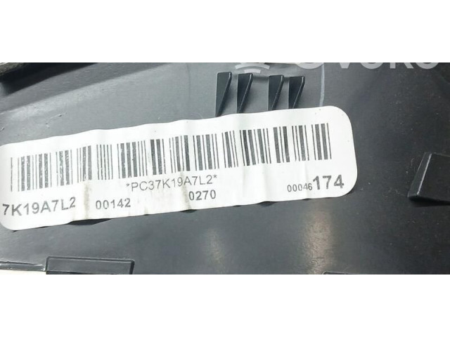 Спидометр (приборный щиток) 9822621580 Peugeot 2008 I