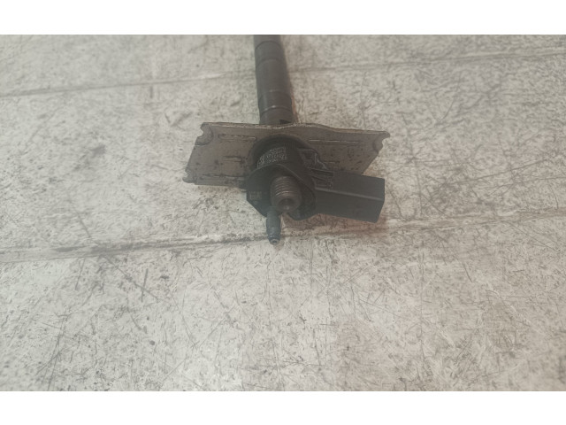 Форсунка 03L130277    Audi A3 S3 8P   