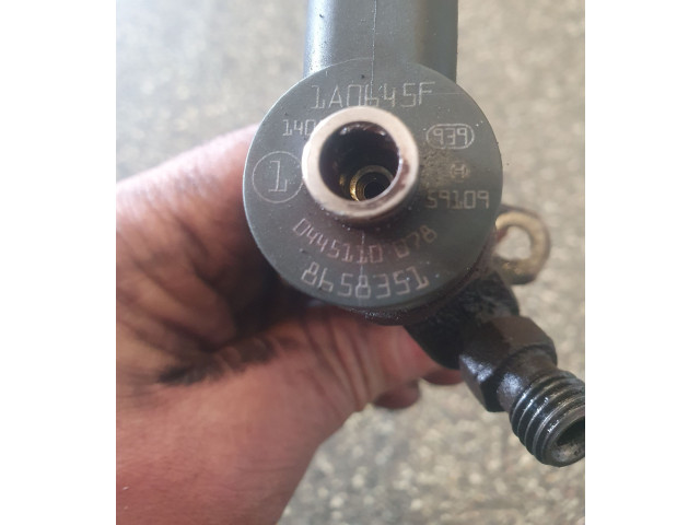 Форсунка 0445110078, 8658351 Volvo V70