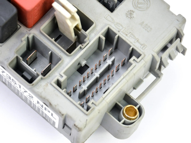 Pojistková skříňka 51735172, 46520600 Fiat Punto (188) 1999