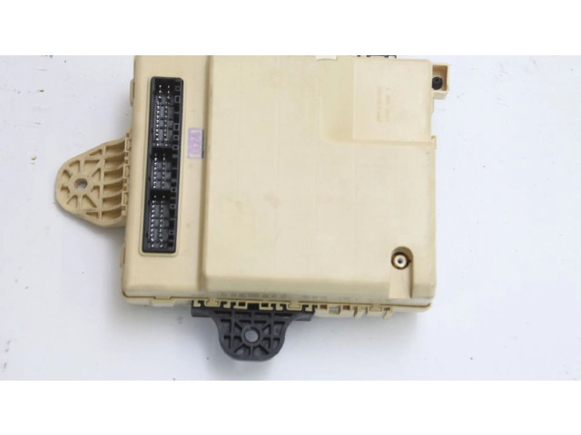 Блок предохранителей 954002P921, 954002P921   KIA Sorento    