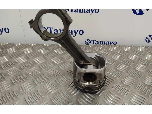 Píst 10653 Nissan Qashqai M9R